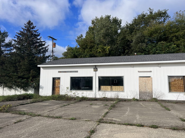 Old 23 Shopping Plaza - October 8 2023 (newer photo)